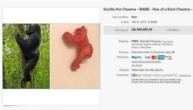 En ostepop med form som den afdøde gorilla Harambe er blevet solgt på eBay for 700.000 kroner. Nettet er altså et mærkeligt. 