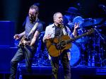 Sting og Paul Simon sammen i koncert i Odense. Nu skal kommunalbestyrelsen redegøre for kommunens ageren ift Arena Fyn. 