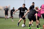 Rafael van der Vaart har kun deltaget kort i FCM-truppens træning i Dubai på grund af en mindre skade i den ene læg. Foto: Tariq Mikkel Khan Midtjylland træning.

JA Centre of Excellence i Dubai.

Rafael van der Vaart.



 