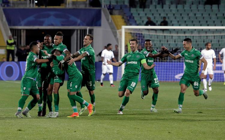 Ludogorets er ligesom FCK overført til Europa League efter en 3.-plads i Champions League-gruppspillet. Her jubler de over en scoring i mesterligaen.  