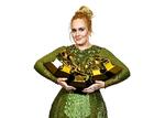 Trods den manglende nytænkning på Adeles album '25', vandt divaen hele fem Grammy-priser med afsæt i det storsælgende album. 