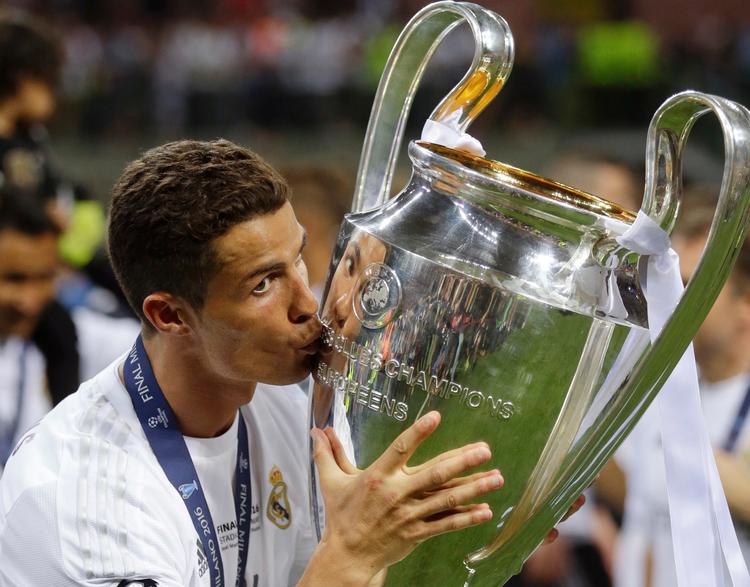 Cristiano Ronaldo har prøvet at vinde det hele, men det er tilsyneladende ikke noget, han bliver træt af. Han er klar til flere kys. 