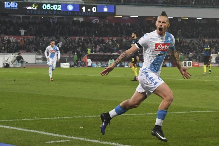 Den rutinerede slovak Marek Hamsik er en af de store profiler hos Napoli-mandskabet.  