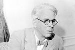 Furesøen så jeg fra min bænk forleden en falk svæve ind over sivene, og måske var det på grund af fuglen og præsidenten, at jeg kom til at tænke på William Butler Yeats’ manende digt ’The Second Coming’. 
