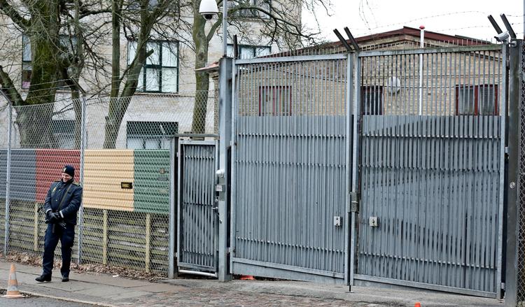 Den jødiske Carolineskolen på Østerbro er den ene af de to skoler, hvor Kundby-pigen havde planlagt at udføre et bombeangreb. 