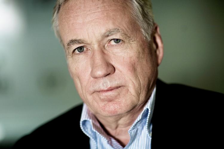 Michael Christiansen mener, det er betænkeligt, at kulturministeren lægger op til et slankere DR.  