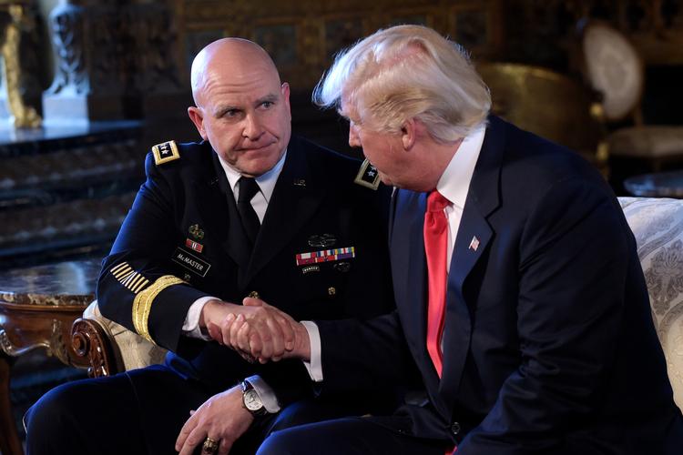 Præsident Donald Trump har udpeget generalløjtnant H.R. McMaster som ny national sikkerhedsrådgiver, efter Michael Flynn i sidste uge måtte forlade stillingen. 
