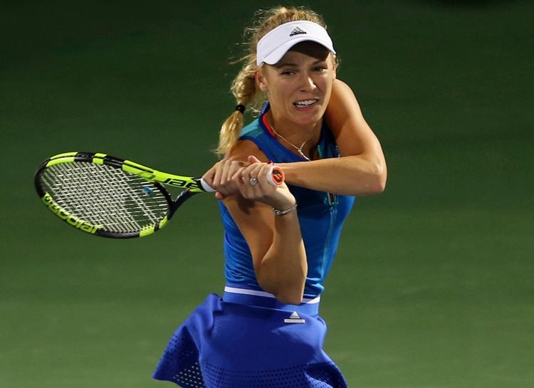 Caroline Wozniacki er videre til 3. runde i Dubai, hvor en 30-årig  spiller fra Ukraine venter.   