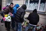 En kendt salafist skal i dag i retten for blandt andet at kalde terroristen Omar el-Hussein en helt. Han var en af dem, der i februar 2015 fjernede blomsterne fra Svanevej i København, hvor Omar el-Hussein døde under en skudveksling med politiet. Det var en uislamisk skik, mente de. 