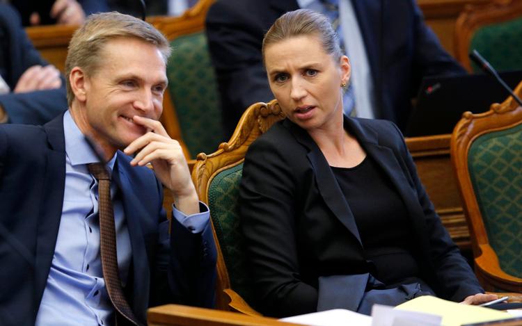 I et fællesinterview med S-formand Mette Frederiksen i sidste uge lod Kristian Thulesen Dahl ellers muligheden for et snarligt regeringssamarbejde mellem S og DF stå åben 
