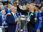 Claudio Ranieri førte Leicester til det engelske mesterskab, men nu er han fyret. 