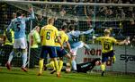 Inden Mikael Uhre sparkede 1-0-målet ind, havde Frederik Rønnow leveret en forrygende redning, men det var også den eneste gang, Sønderjyske overlistede Brøndbys målmand. 