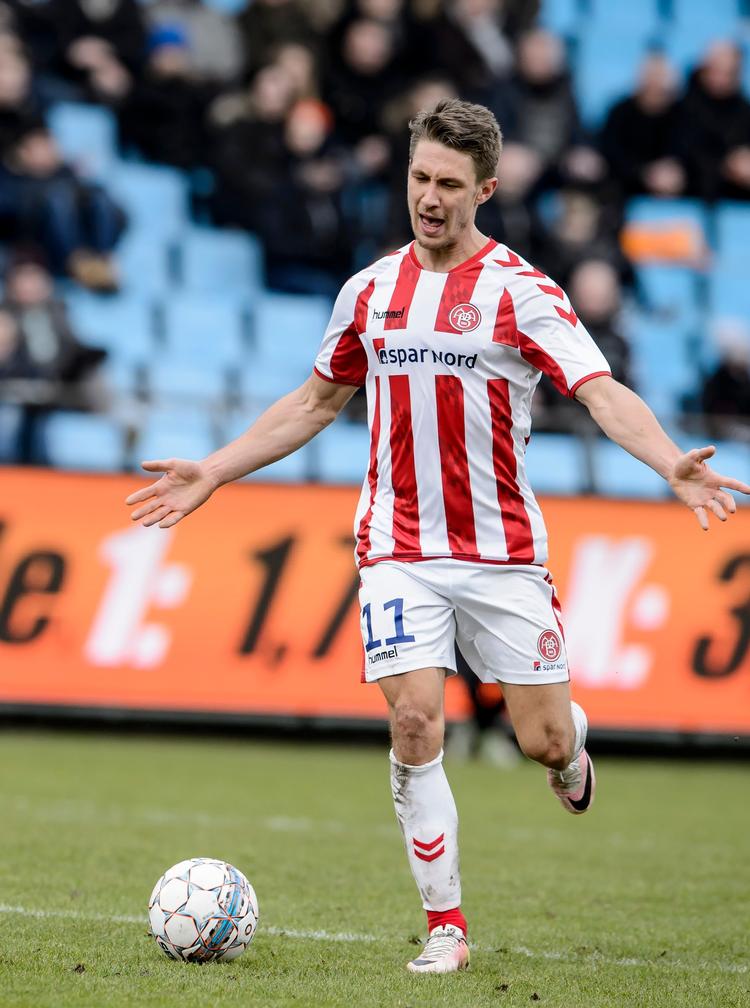 Jakub Sylvestr lavede hattrick i sin første hjemmekamp for AaB og blev helten i 3--kampen mod Silkeborg
 