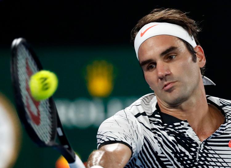 Mæt af succes bliver han vist aldrig, schweizeren Roger Federer. I denne uge jagter det 35-årige tennisikon i Dubai titel nummer 90. 