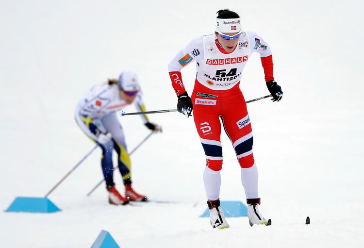 Medaljemaskinen Bjørgen udbyggede undervejs på de 10 km sin føring til over et halvt minut.  