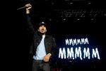 Chance the Rapper er »en stor farveklat i en al for sort-hvid tid verden«, lød det fra Politikens anmelder, efter Chicago-rapperen tidligere på året gav koncert i Falkoner Salen. 