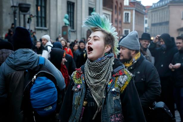 Demonstration om Ungdomshusets nedrivning Intet glemt intet tilgivet
