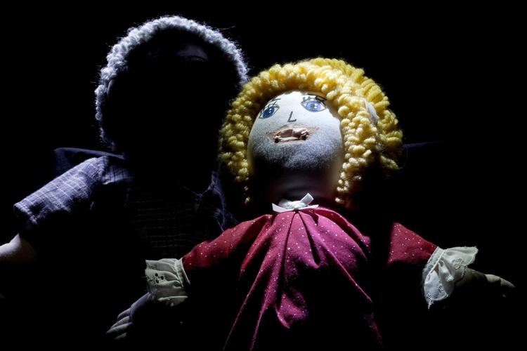 Landets børnehuse bruger dukker som disse til at få børnene til at fortælle om de overgreb, de har været udsat for. 