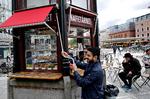 Abdullah Muhammad Abu-Lifa har de seneste fem år drevet kaffebaren Kaffetårnet i telefonkiosken.  