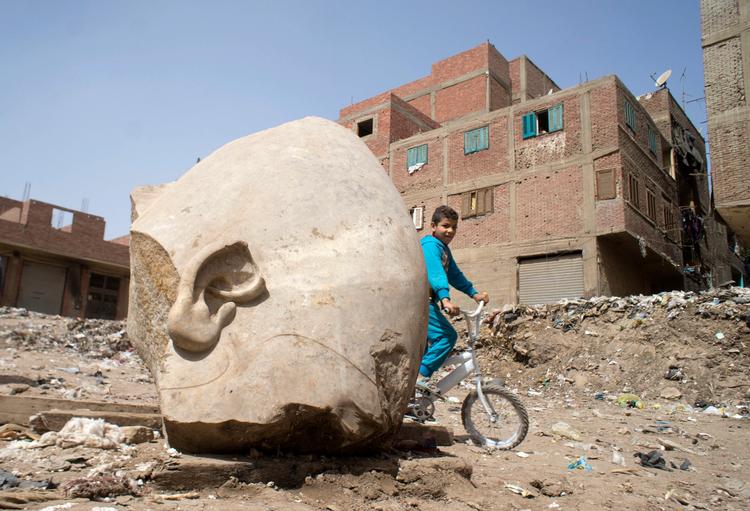 Hovedet af det, som kan være Ramses II - også kaldet Ramses den Store.  
