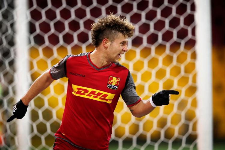  Emiliano Marcondes har scoret 8 mål i 16 i denne sæson fra sin position på venstrekanten.  