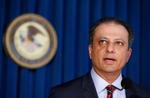 Preet Bharara nægtede at sige op. Derfor blev han fyret. 