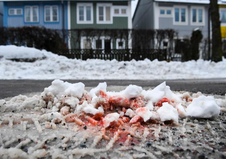 Blodspor viser, hvor de to unge mænd blev dræbt i Kirsta. 