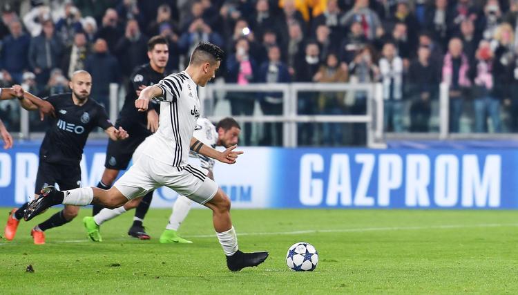Juventus' Paulo Dybala blev matchvinder.  