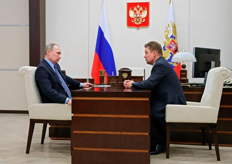 Gasprom-chefen Aleksej Miller (t.h.) briefede 20. januar præsident Vladimir Putin om bl.a. Nord Stream 1 og Nord Stream 2. 