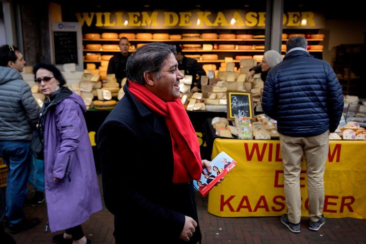Politiken har været på gaden i Den Haag (billedet), Venlo, Amsterdam og Utrecht. 
