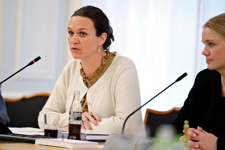 I et offentligt brev opfordrer syv hovedaktører på skoleområdet undervisningsminister Merete Riisager (LA) til at give folkeskolen arbejdsro. 