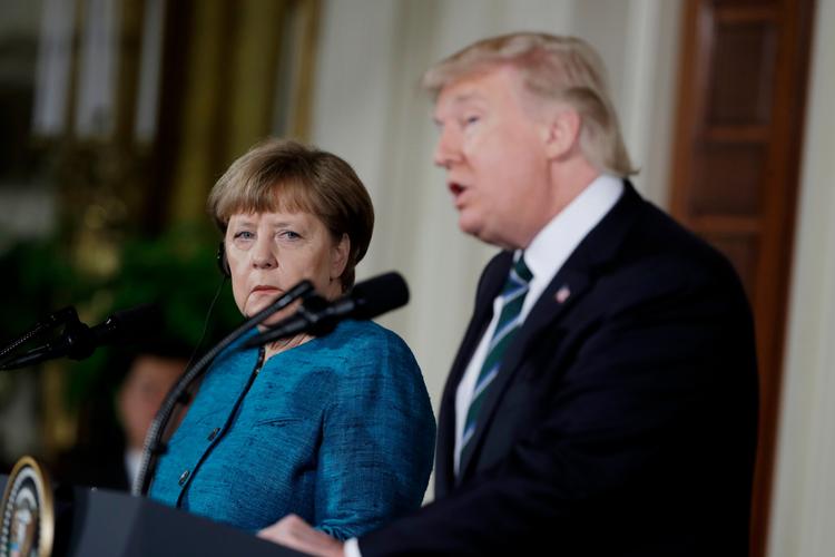 Tidligere i marts besøgte Angela Merkel Washington, hvor hun mødtes med Donald Trump. 