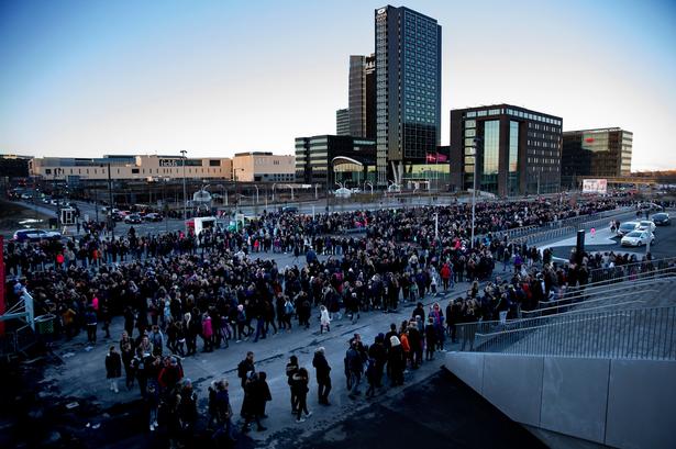 16.000 tusind mennesker og køkultur. 