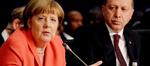 I maj 2016 deltog Angela Merkel og Recep Tayyip Erdogan til FN’s humanitære topmøde i Istanbul. Søndag sagde Erdogan, at Merkel bruger »nazimetoder«. 