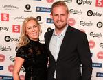 Kasper Schmeichel med sin hustru  Stine Gyldenbrand på den røde løber i Horsens.  