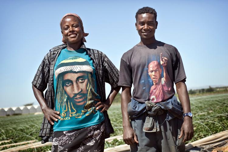 25776312-photo_Sven Torfinn Africa.Farmers market economy development investment agri