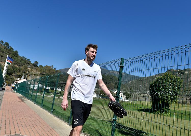Myndighederne i Wolfsburg leer efter Nicklas Bendtner. 