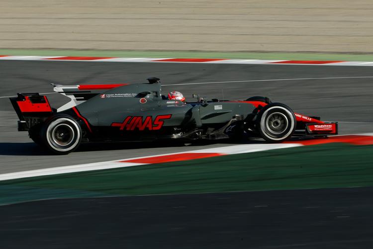 Kevin Magnussen er klar til sin 3. fulde sæson som formel 1-kører for sit 3. team. 