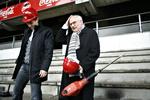 ... blev udstyret med boremaskine og sammen med FCK-spiller Michael Gravgaard deltog i arbejdet med nedrivning af D-tribunen i Parken. Der blev her taget afsked med det sidste stykke af den gamle idrætspark. Året var 2007.  