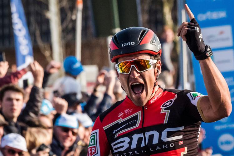 Den belgiske OL-guldvinder Greg Van Avermaet har haft grund til jubel i foråret - som her da han vinder WorldTour-løbet E3 Harelbeke.
 