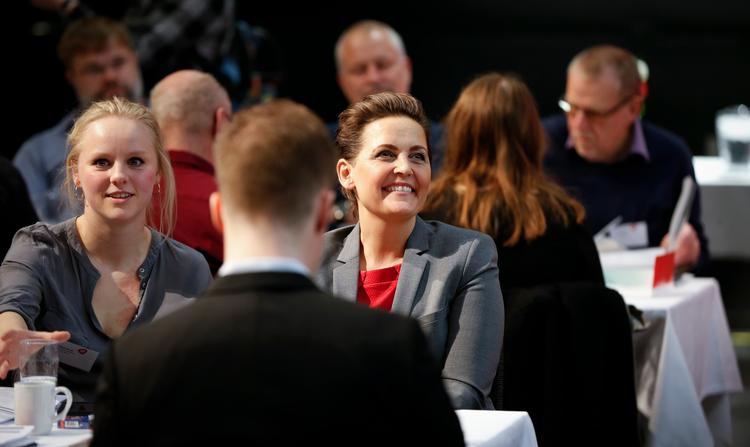 Partiformand Pia Olsen Dyhr (i midten) under SF's landsmøde tidligere på året. 