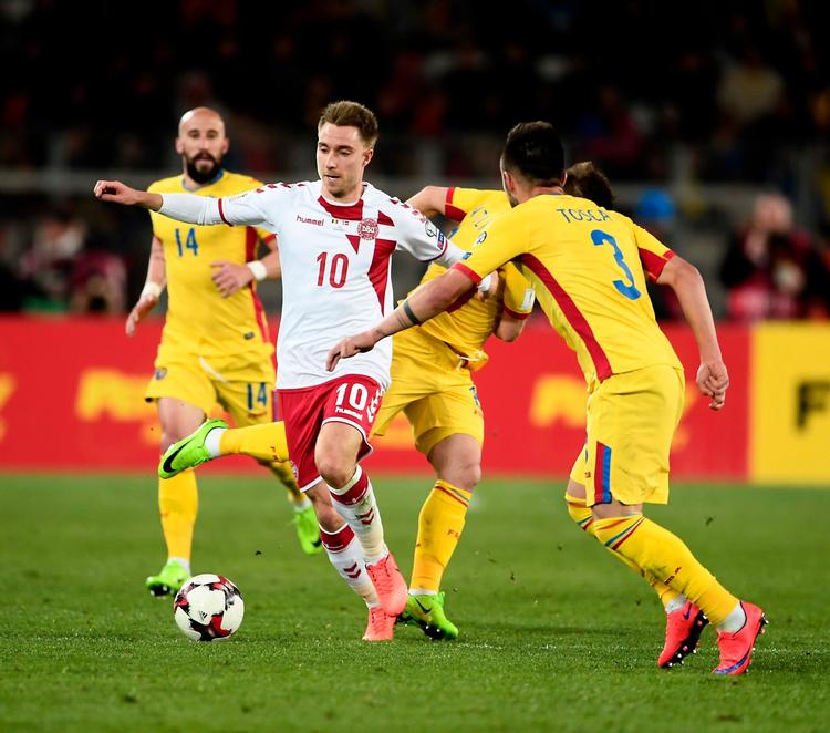 I første halvleg havde Christian Eriksen Danmarks største chancen, i anden halvleg skabte han den til Mathias 'Zanka' Jørgensen. 