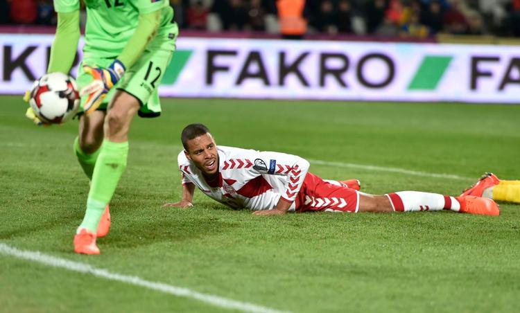 Til allersidst sparkede Mathias 'Zanka' Jørgensen over mål på en kæmpechance, der kunne have sikret Danmark sejren i Cluj. 