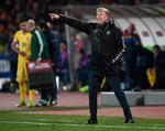 Landstræner Åge Hareide råbte højt til sidst, da Danmark jagtede et sejrsmål i udekampen mod Rumænien. Nu skal Hareide og VM-holdet vinde på lørdag i Kasakhstan 