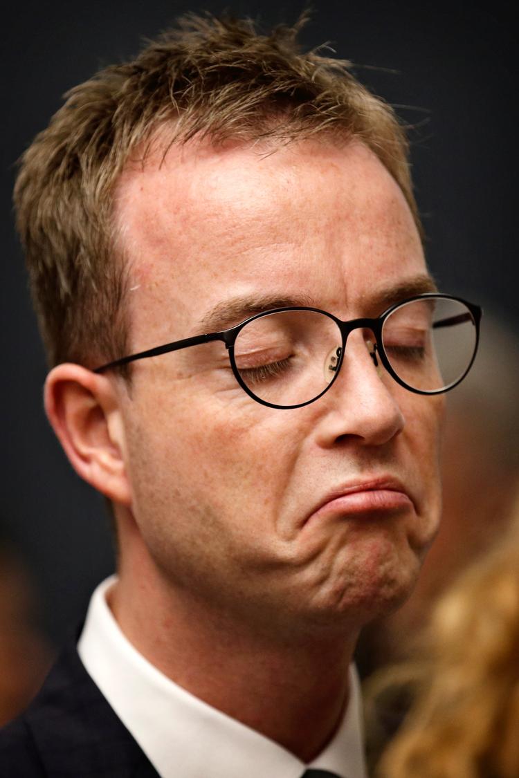 Torsdag udtaler Folketinget officielt kritik af miljø- og fødevareminister Esben Lunde Larsen. 