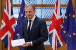 EU-præsident Donald Tusk er klar med et udkast til den forhandlingsstrategi, som de 27 EU-lande vil føre med briterne.  