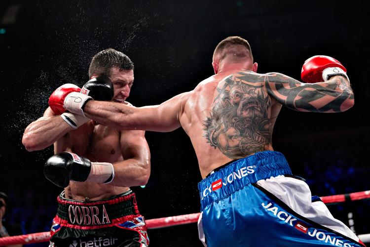 Mikkel Kessler stoppede sin karriere, efter at han i 2013 tabte kampen mod Carl Froch.  
