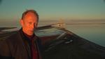 Skuespilleren Lars Mikkelsen er den gennemgående fortæller i serien om Danmark. Der er planlagt i alt 10 afsnit. 
