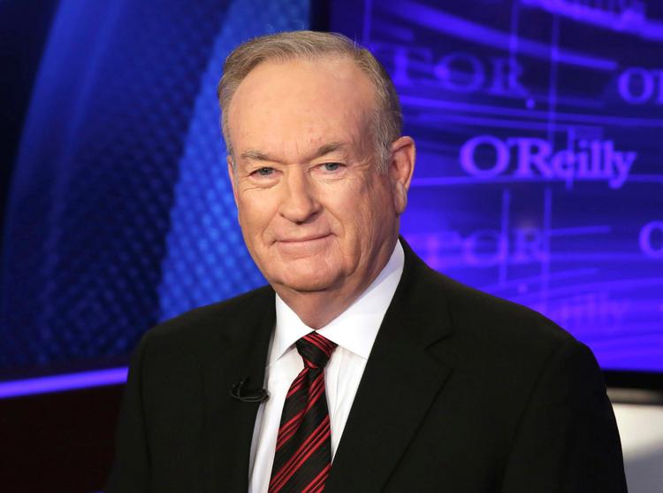 Færdig. Han er ven med Donald Trump og har præsidentens støtte. Men denne uge viste det sig ikke at være nok. Foran Fox News var demonstrationer, og omkring 50 firmaer trak deres reklamer fra showet. Foto: AP 