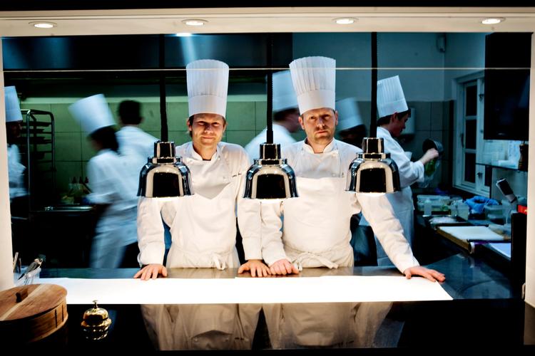 Geranium er netop stemt ind som verdens 19. bedste restaurant. Restaurantchef og sommelier Søren Ledet (til højre) og køkkenchef Rasmus Kofoed. 